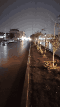 السلام عليكم بيجو 405 للبيع مكينه لا تنقيص ولا تبخير حداديه حلوه تبريد ثلج سنويه لل30 رقم بغداد هزه جديده مكان نجف السعر 26وبيه مجال حك الجيه للاستفسار ***********
