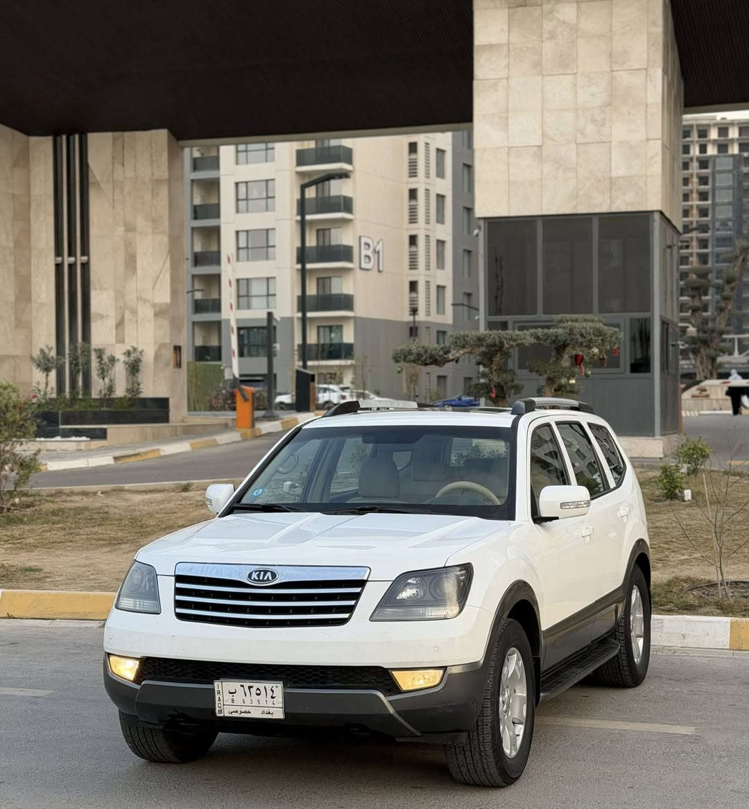 السلام عليكم
موهافي 2013 
خليجي  مكفوله ماشية 140 ألف حقيقي 
عدى شبر كارت بالبنيد فقط
فتحة 
شاشة + كامرة 
تبريد منفصل بيانيو 
سيارة جديدة كلش عليها تخم تاير 
وصدر امامي خلفي جديد
 مناقصها شي  
السعر 138وبيها مجال بسيط
  
عنواني بغداد حي الجهاد
***********
