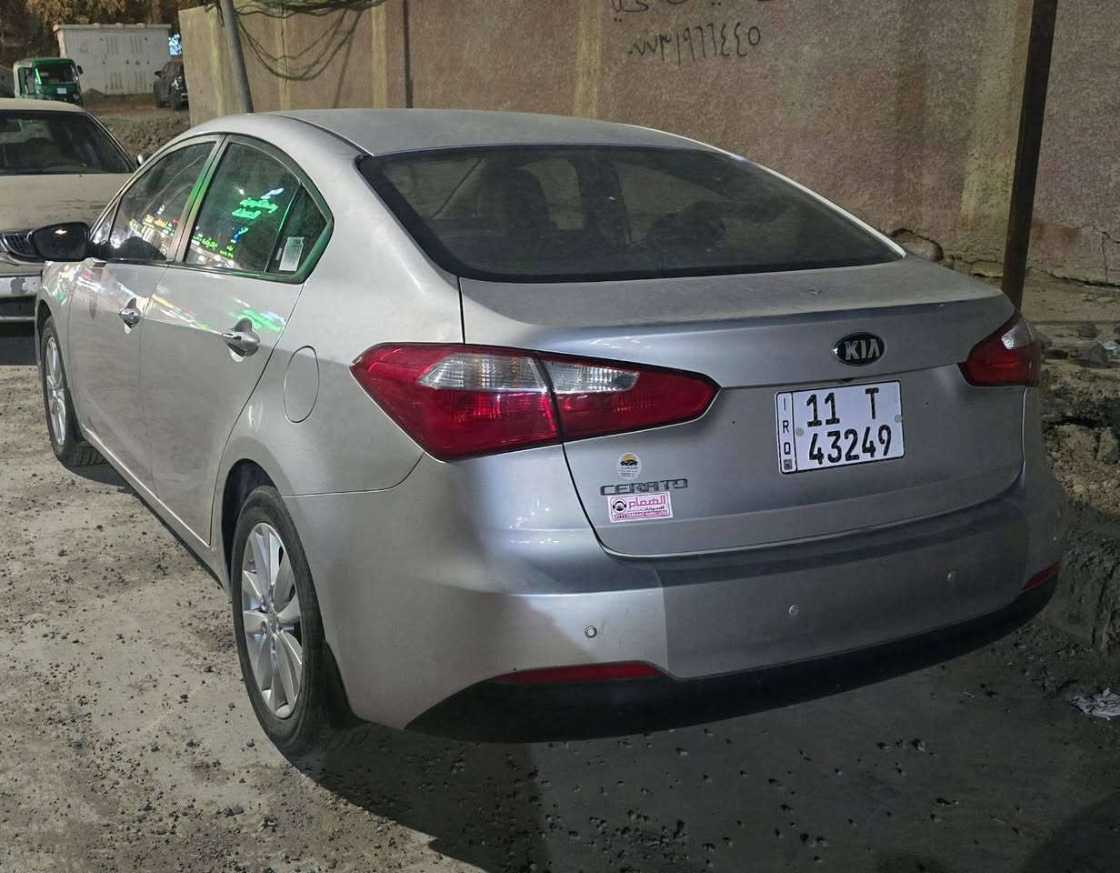 مساء الخير عالجميع 
لعشاق المكفول من الجلد للجلد سيراتو 2016 مكينه 1600 رقم بغداد انكليزي باسمنه مكفوله كفاله عامه اللون المرغوب كلشي بيه شغال مكينه وكير وحداديه وتبريد كله مكفول السعر (( 130 )) وبيه مجال ان شاء الله 
العنوان بعقوبه / خرنابات ..... للاستفسار  الاتصال بالرقم ***********
