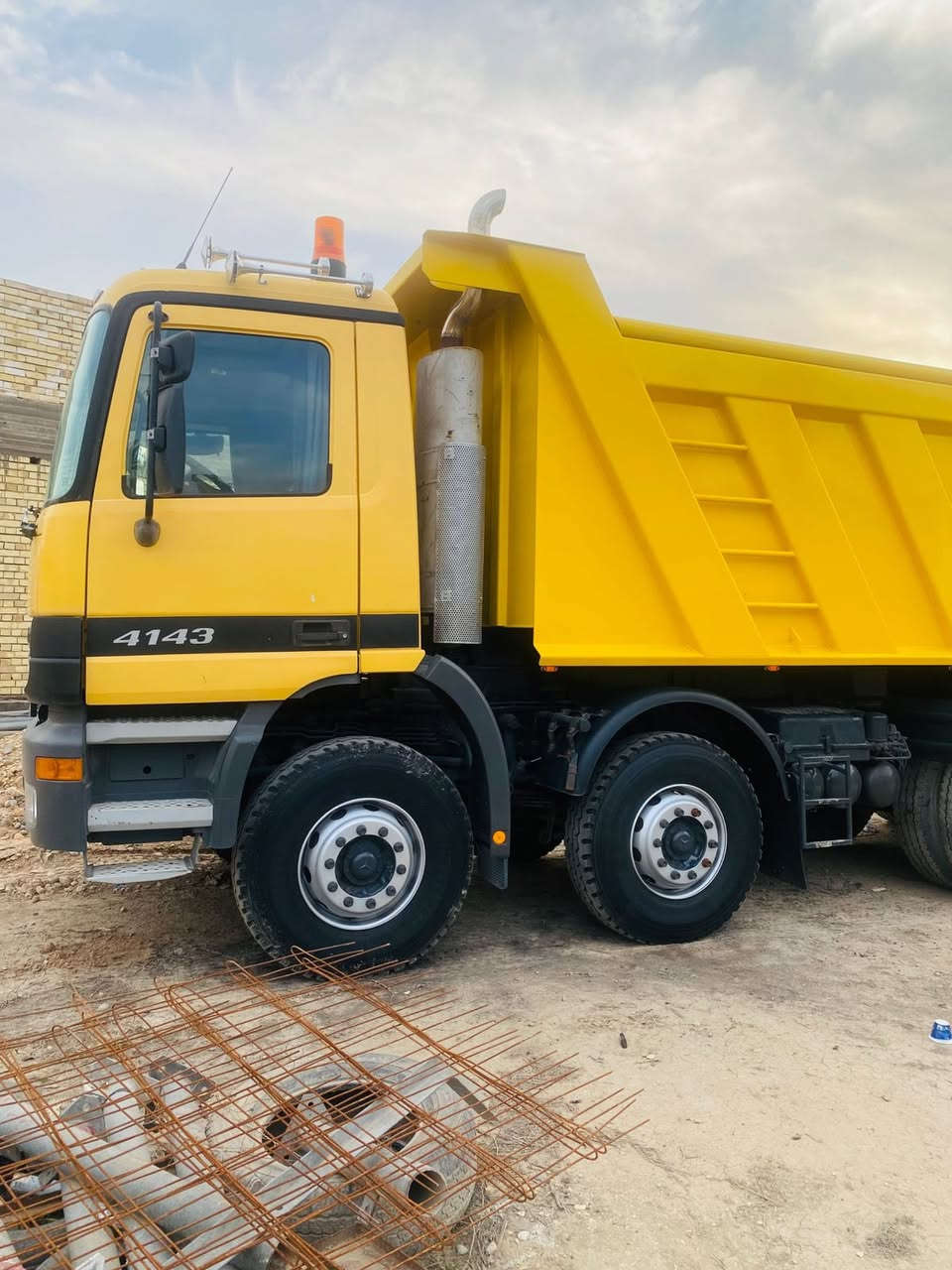 للبيع اكتروز شمعه دخول جديد كير كهربائي بدي علي الدلفي ما محمله ولا درب تخم تاير سياره معمره فول رقم بصره تحويل ثاني يوم السعر 6 $ وبيه مجال ***********
