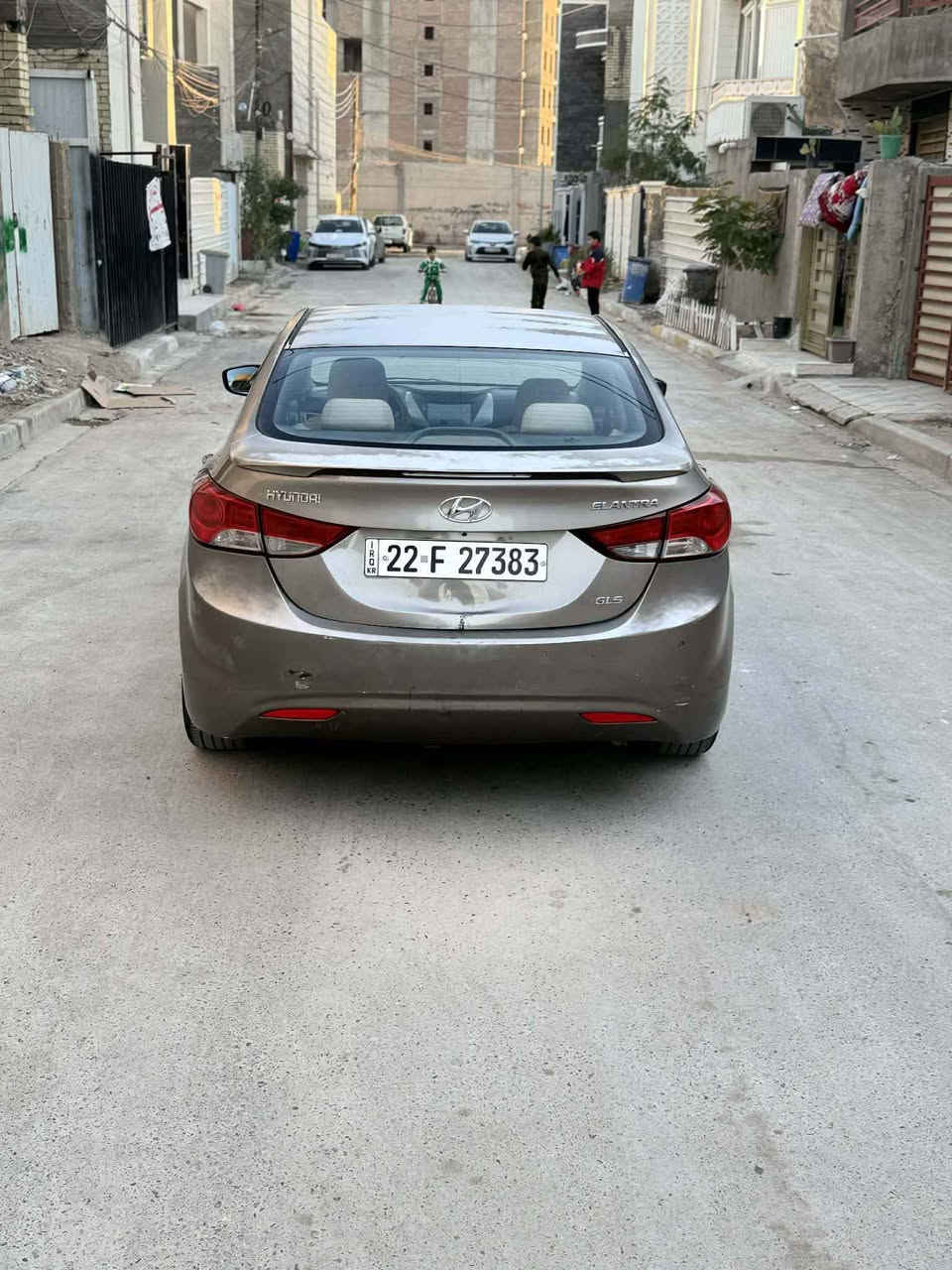 السلام عليكم النترا 2012 خليجي فول مواصفات رقم اربيل نكليزي تحويل مباشر باسم عربي ساكن بغداد بدون صبغ مكفوله فقط دوسات والدعاميات صبغ وبيها جراد قماره وجنطه وبنيد  صور سونار بالمنشور ماشيه 230 الف مكينه 1800 دوش تبريد تدفئه كلشي شغال
‏السعر/98$ ومجال بسيط بيع او مراوس. . 
‏العنوان/بغداد-الاعلام قرب تقاطع درويش
‏*********** واتساب بغداد, العراق
