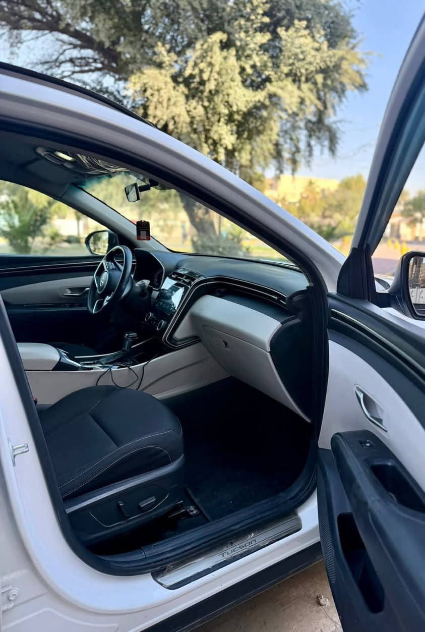 سلام عليكم توسان 2021 خليجي كامله بدون نقص تخم تاير جديد كير مكينه رقم اربيل بسمي مكينه 2000 خليجي شاشه كار بلي بصمه تشغيل  وابوب هاند بريك بصمه مري شفط قطعتين تبريد كشن كهرباء شاحنه مود درايف تحكمات فول السياره مكفوله من الصبغ والتبديل فقط بارد شبر بل بجاملغ الخلفي وشبر باب الخلفي عكس سايق  السعر 185 وبيه مجال بسيط مكان السياره تكريت
***********
