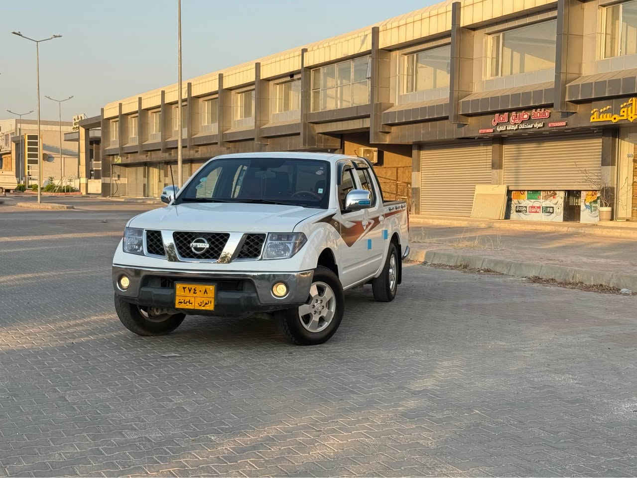تحية طيبة 🌹🌹🌹***********

نيسان ناڤارا 2009 مكفولة من الصبغ والضربة والتبديل 

گير عادي محرك بلاد مفتوح بشرط الفحص 

تبريد تدفئة كهربائيات كله شغال حدادية امامي خلفي جديد 

سنوية ساقطة سنة شرط تحويل والوكالة وباسمنة 

مكان السيارة ديالى خانقين /السعر 85 خناقين, ديالى
