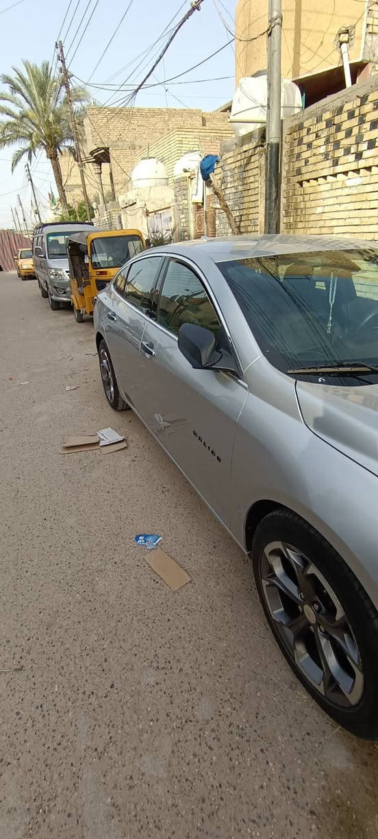 السلام عليكم 
ماليبو مديل 2020 رقم سليمانية موصفات Lt معروفة مكينة 1500 تيربو حاثهة فقط بنيد راجع بارد والجاملغ سرقة ايرباك ستيرن فقط راجع سستم والبقية كفالة من الصبغ والتبديل 
مواصفات 
بصمة
تشغيل عن بعد
كشن كهرباء
تدفئة كشنات
تبريد قطعتين
تكحم ستيرن
شاشة كار بلي 
كامرة دوارة 
والبقية معروفة 
مكينة كير تبريد خير من الله السيارة
مكاني بغداد الجديدة 
السعر 100 وبيهة مجال 
***********
