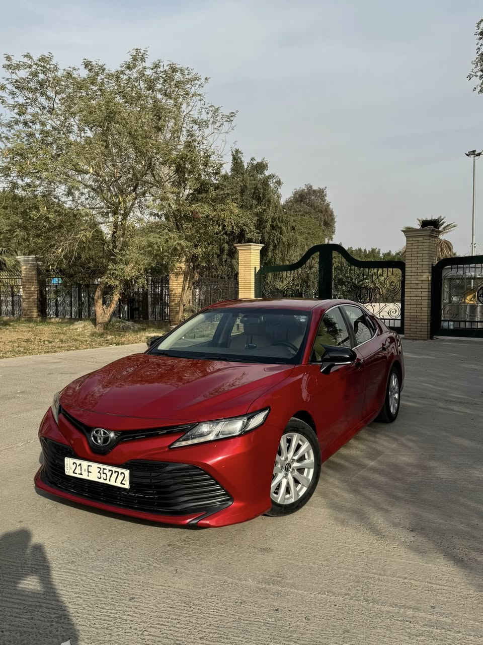 كامري 2019 خليجي كفاله ‼️
وكالة جيهان 
جديده جدا ماشيه 82 الف كيلو ‼️
رقم سلمانيه تحويل وكاله موجود
اضائه led نقط عمياء 
اوتو هولد 
هاند بريك بصمه 🥇
ويل كب
صدر محرك كير كله كفاله
بيها فقط pdr بالجاملغ اامامي
مكان السياره بغداد 
السعر 185 وبيها مجال بسيط
***********
*********** واتس ☎️
