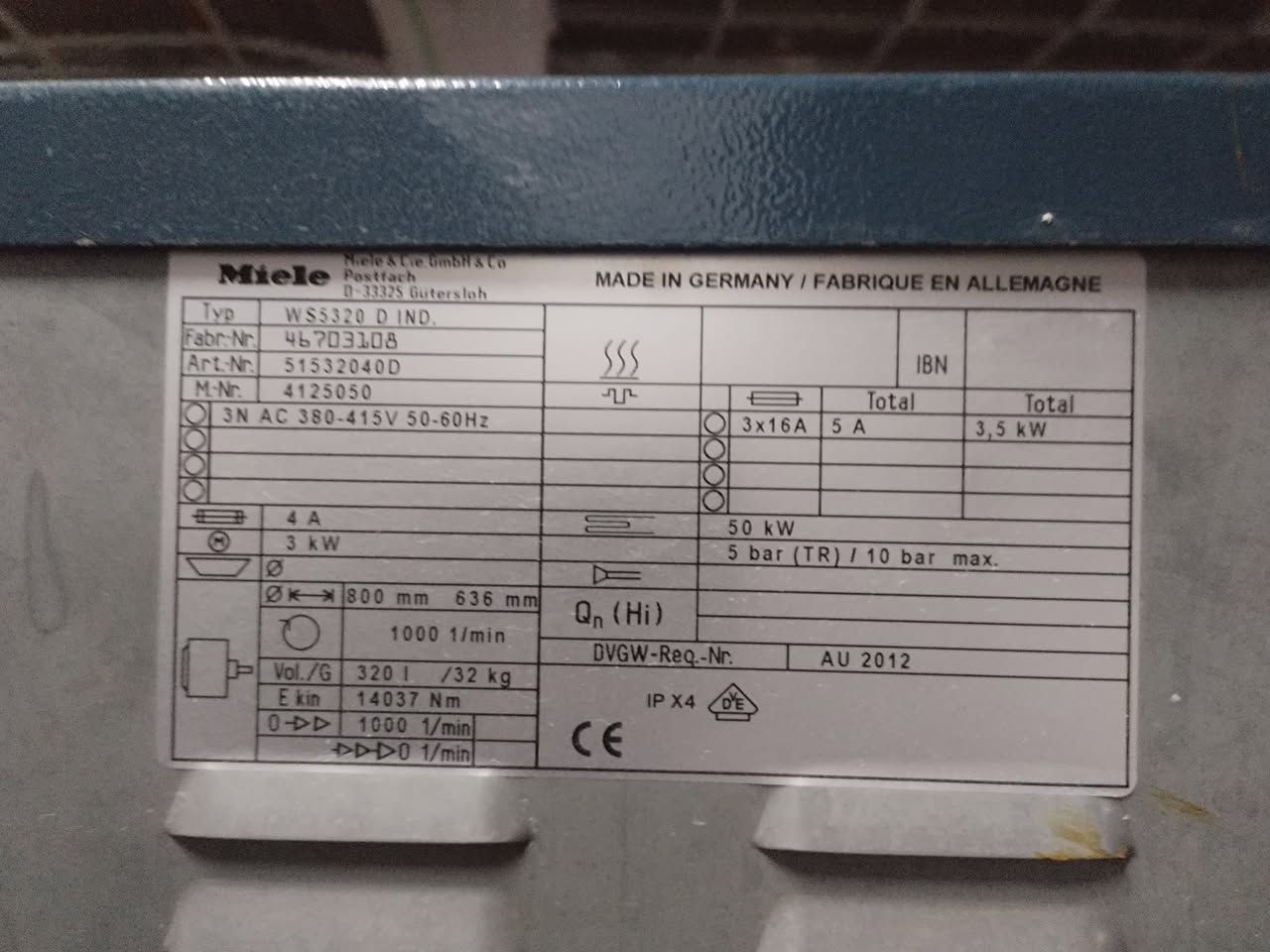 السلام عليكم
غساله للبيع
 miele 32kg
اوربيا مستعمل شي قليل
***********
