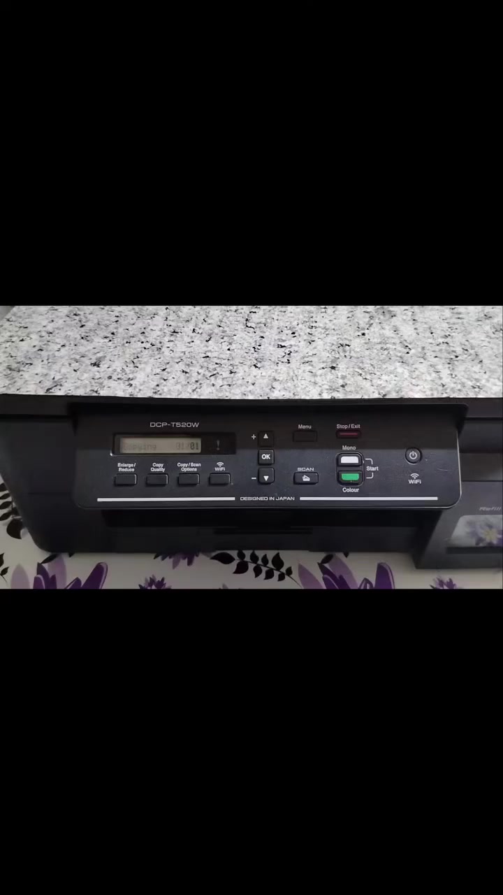 السلام عليكم اخون اقرو المنشور زين رجاءاً طابعة براذر T520 طباعه ونضافه عاليه تدعم واي فاي وهذا الصوره مسحوبه منها ومبين شغلها لوز واللوان واحد على واحد السعر 130  قفل توصيل مجاني وابو ال100 لا تعلق ما ارد عليك تنويه مهم شركات التوصيل ما اطلع اي شي بيه حبر يعني لازم افرغها من حبرها وادزها حبرها الاصلي ب15 الف  مو تجي تكول دزلي حبرها وحد هي اي شي بيه حبر ما يوصلونه بسبب ضهورها بالسونار والي يحب خلي يسال والمو شراي لا يتعبني مكاني كركوك ***********
