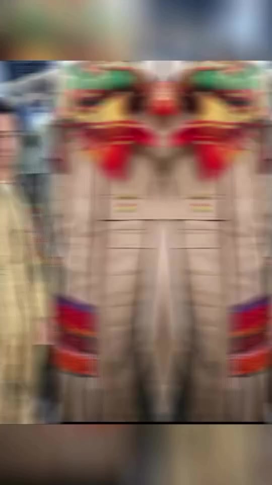 الرقي والمميز لدى بەرگدرووی روج اڤا🔹
~~~~~~~~~~~~~~~~~~~~~
📍 متوفر بعدة قياسات من S/M/L/XL/XXL/XXXL
_________________________________
للحجز، يرجى إرسال اللون والقياس للتثبت من الطلب 🔺

توصيل لكافة المحافظات 5000 الف 🔺

للحجز عبر واتساب ***********📲

للاتصال ***********📲

ملاحظة: يرجى التأكد من جودة الطلب عند استلامه 💢
