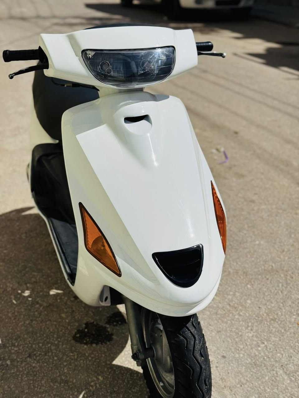 السلام عليكم دراجة فراشة مال حاوية مكفولة كفالة عامة اي مصلح جيب وياك دراجة كلشي بية شغال اي نقص مابية محرك مامفتوح السعر 550 وبية مجال لشراي يتصل مكاني نجف ***********
