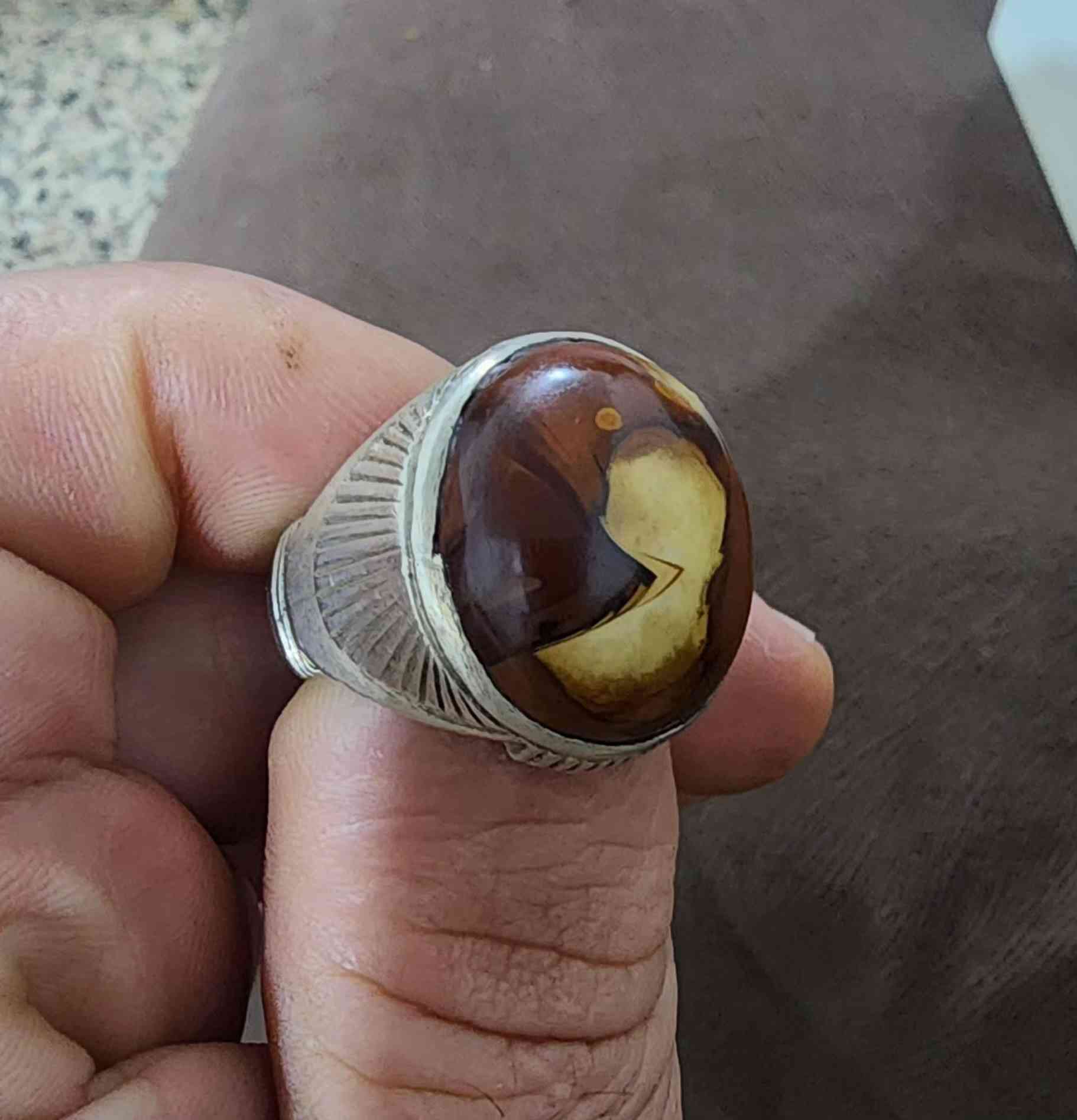 محبس فضةصياغة قديمة سعرة ١٠٠ دورة شارع ٦٠ ***********
