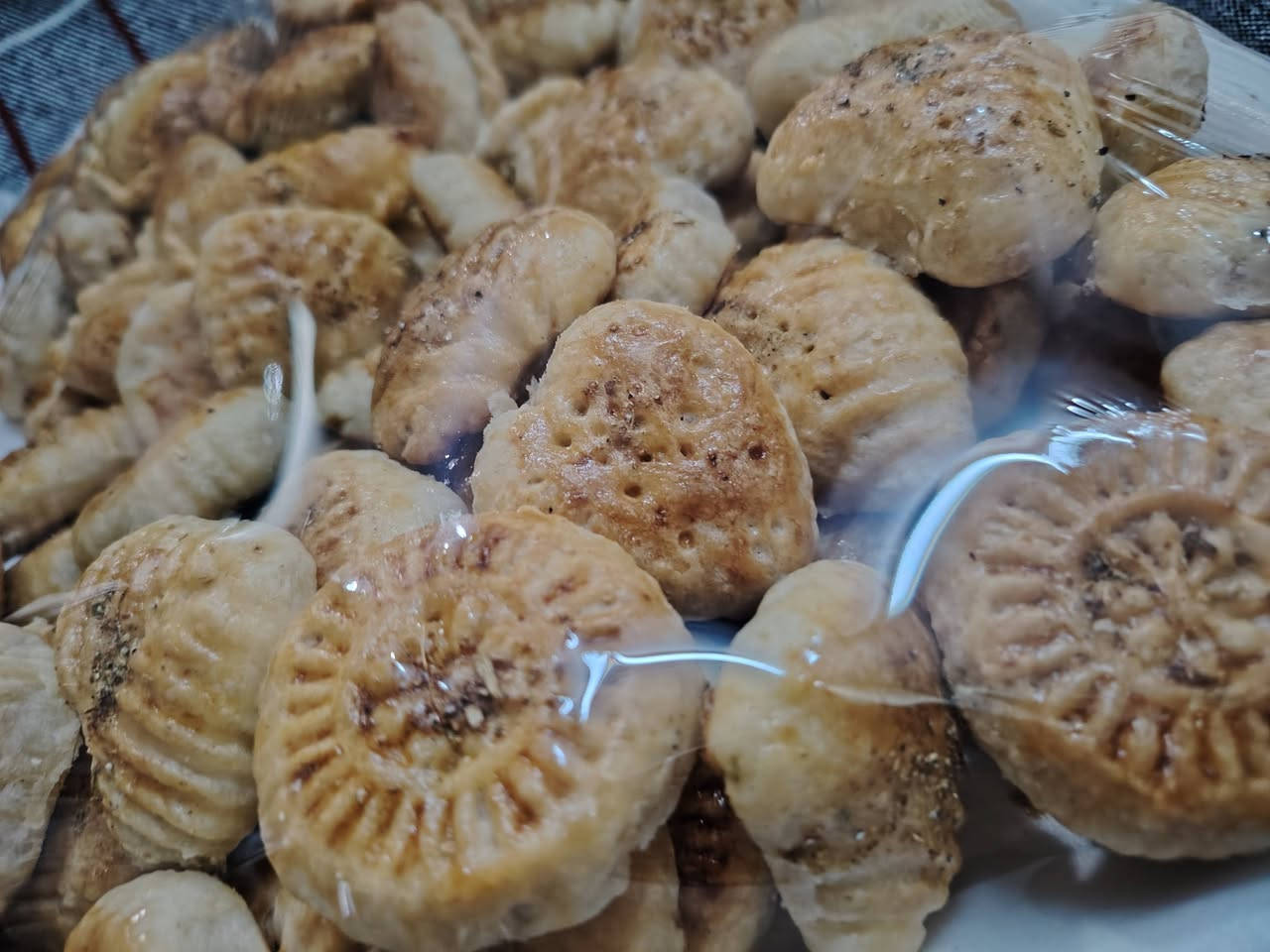 مساكم خير وعافيه حبايب الحجز مفتوح على كليجه عيد الاضحى المبارك الحجز والاستفسار مراسله الصفحه او الاتصال على الرقم ***********
