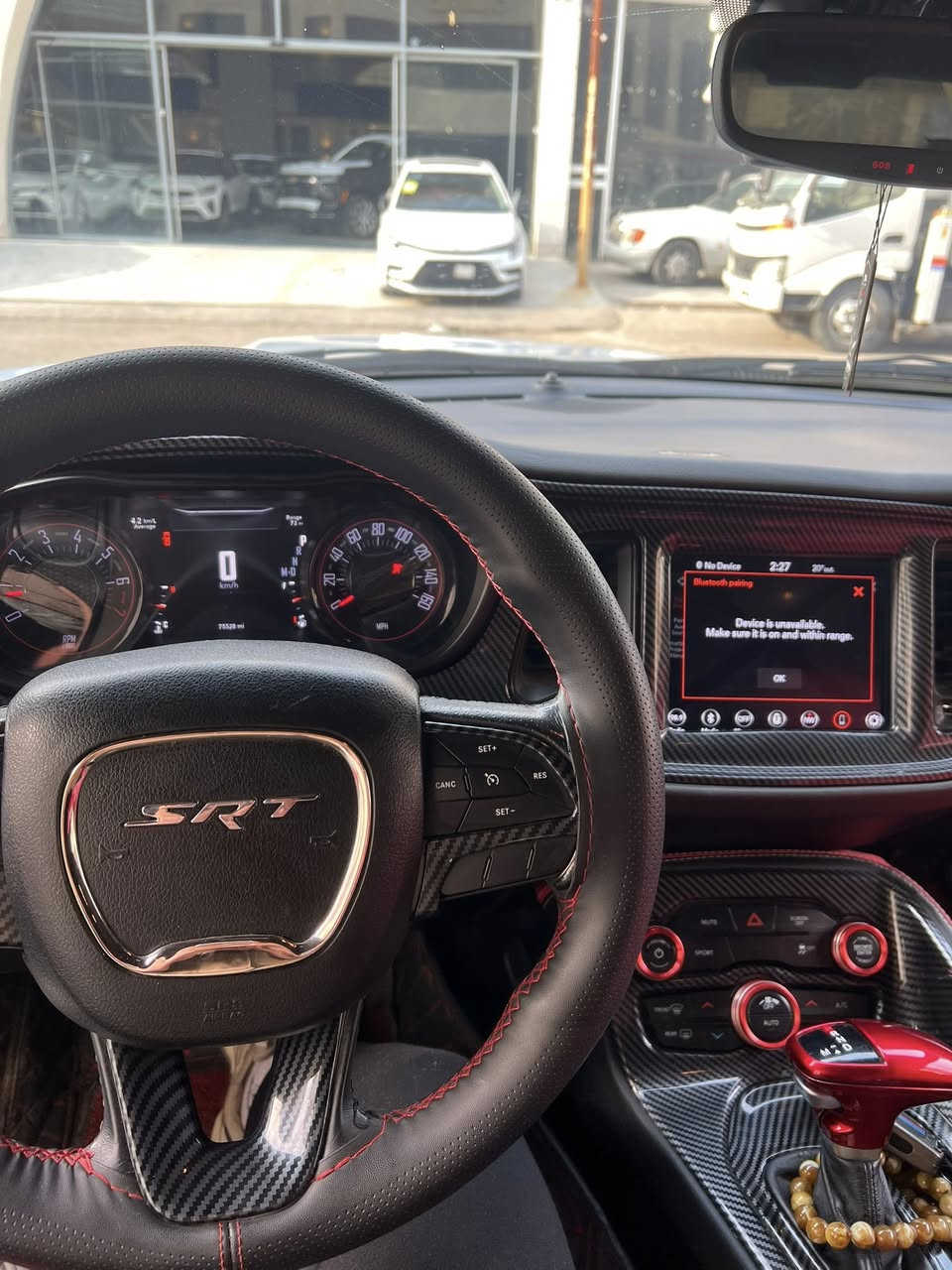 جالنجر 2019 sxt
لون ابيض ماشيه 75.000 
شاشه كبيره كامره خلفيه اناره led 
صدر امامي خلفي نضيف 
كفاله مكينه وكير 
ضرر جاملغ وبنيد 
رقم بغداد باسمي ***********
