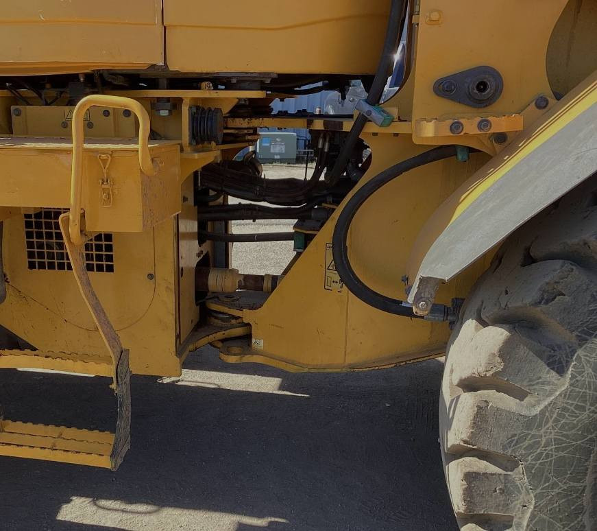 VOLVO L90F
سنة التصنيع 2008
عدد ساعات العمل22900
الشفل مكفول من الاعطال الكهربائيه والميكانيكيه 
موقع الشفل اوربا 
السعر 27000$
للاستفسار التواصل خاص او واتس اب 
+31657116376


**إذا كنت صاحب هذا الإعلان وتريد حذفه لأي سبب، رجاءا أرسل رسالة إلى الدعم الفني**