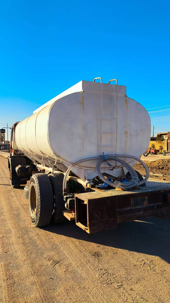 فالفو اف 6موديل 91رقم قادسيه سنويه صار سنه نافذه راعيها يريد مداور گير ومكينه واكسل حلوات كير 6 نمر عادي بدون فقسه شاصي بيه طواله زوج تايرات الامامي ياباني جديد والخلفيات نص عمر سياره نقصها بريك خلفي مقطوره مغلون 10 الف ترايك وين مايعجبك  مكاني ناصريه ب 75وبيها مجال قليل     ***********
