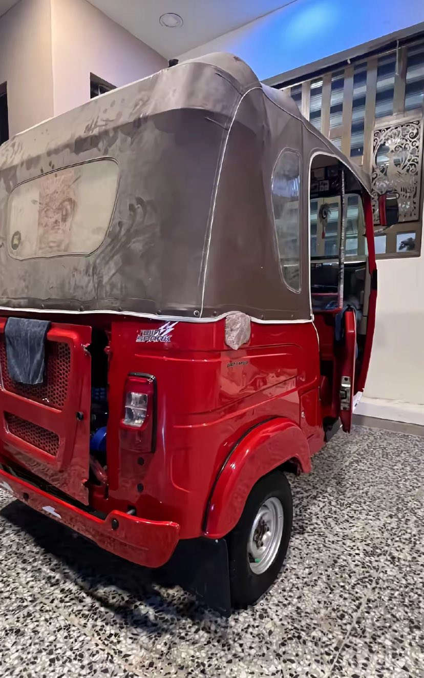 السلام عليكم ورحمة الله وبركاته
للبيع مكفوله كفاله عامه كشر ومكينه للتواصل ***********
