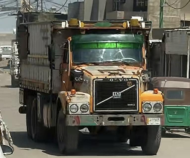 السلام عليكم فالفو موديل 82رقم بغداد بسمي مكاني  بغداد للبيع يي استفسار اتصال ع رقم الهاتف ***********
