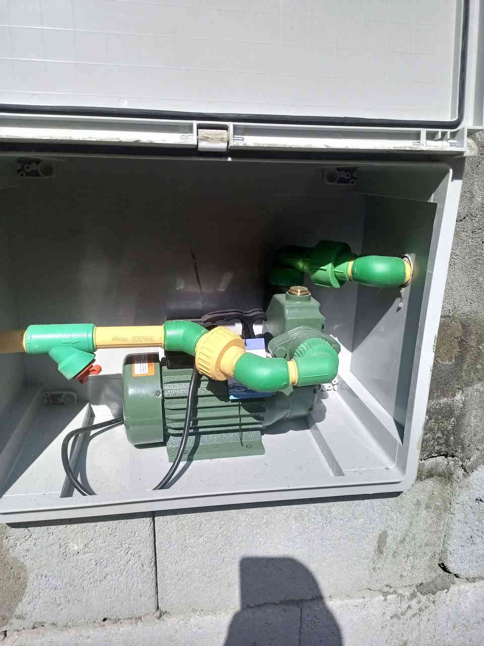 السلام عليكم أشتغل تأسيس ماي ومجاري مكاني البصرة شط العرب
***********
