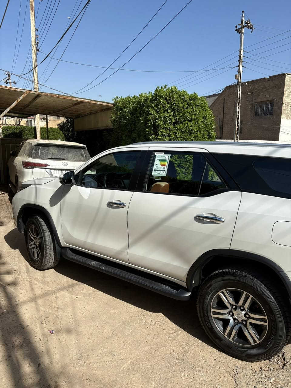 موديل 24 فور ويل عداد 16 وقابل للزياده السعر 30000$ العنوان بغداد المنصور سياره جديده بيه كد شبر باب الصندوك مسحوبه بدي ار موبايل ***********
