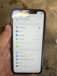 آيفون ١١ • ١٢٨ • بطاريه ٧٧