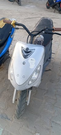 ماكس منغولي حربي كله شغاله السعر 250قفل 07715278849