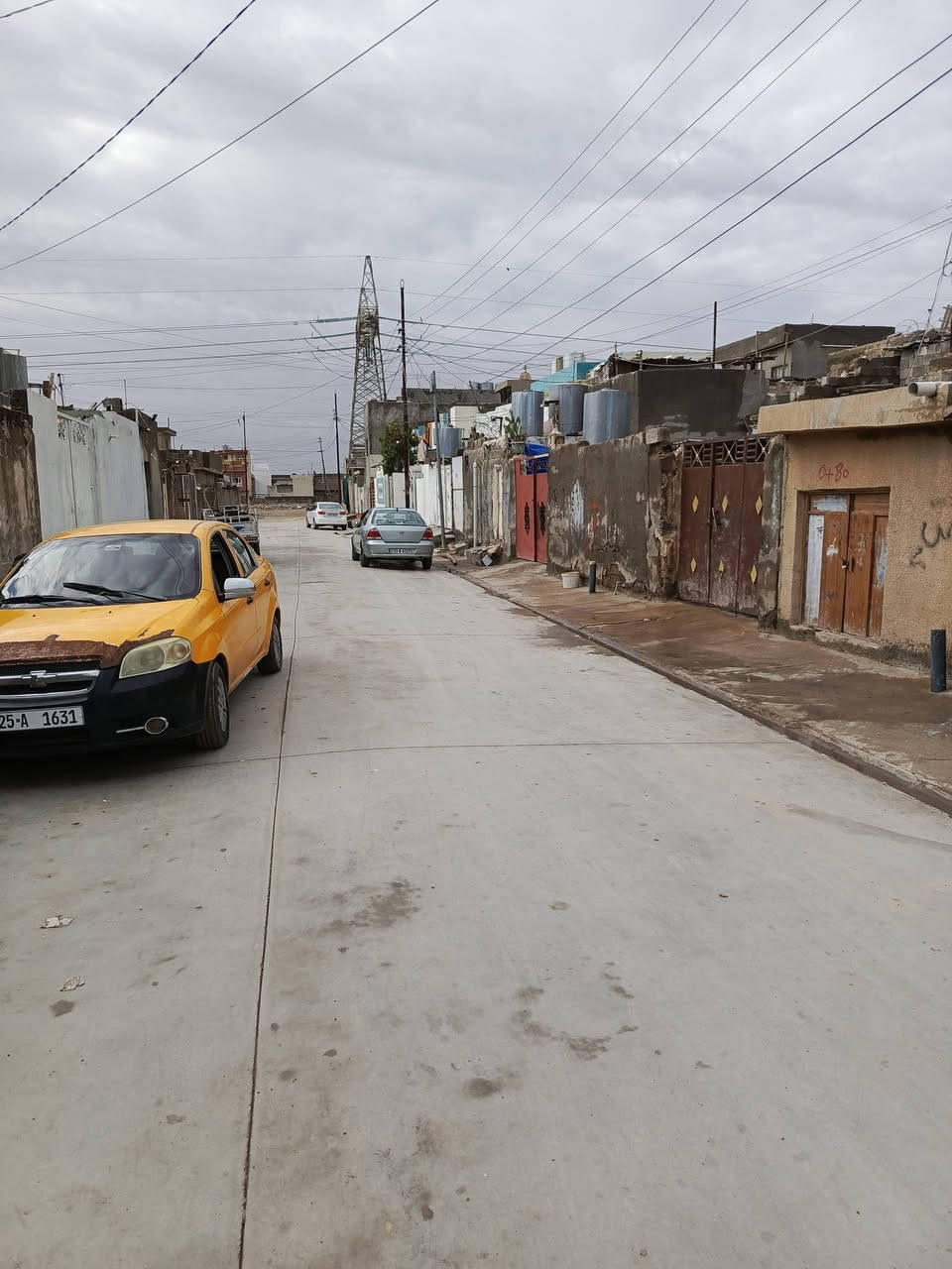 دار بناء قديم للبيع طابو ملك صرف 

الموقع / حي أمام أحمد. قرب الضغط العالي 

المساحة / 320 متر 

للاستفسار اكثر مراجعة مكتب الرحمن للعقار قرب جامع الشهداء مقابل مدرسة صدى العراق الابتدائيه 

او الاتصال على الرقم 

***********

 

وتس اب / ***********
