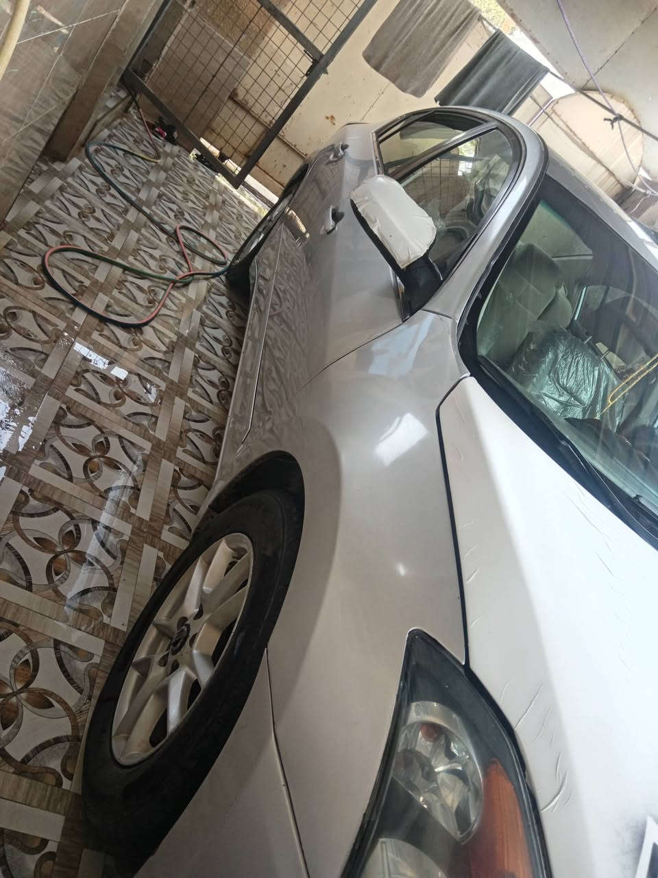 نيسان التما  ٢٠٠٨
رقم ذي قار / مشروع وطني

مصبوغ عام 

السيارة مناقصها شي كير محرك جديد حاويه مصارلهن شهر ( ضفيرة امامية وضفيرة محرك جديد داينمو جديد قاعدة فيوزات جديد بور ستيرن ومشط ستيرن جديد يرادلها بس صونده وكاصلها وحده اغلبية الحساسات جديده خرطوم جويتر جديد قواعد محرك + اذاين جديد صدر امامي كلة جديد وصدر الخلفي حلو مالتها) السياره تاخذها مناقصه شي  عدا صوندة بور ستيرن

ملاحضة / الفان مال تبريد والتدفئة ميشتغل

مكان السيارة بعقوبة / الرحمة

السياره عارضها ب٧٠ قفل 

***********
