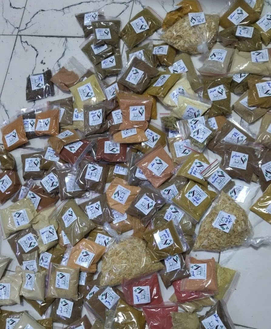 سفره رمضانيه ما تزهى إلا ببهارات دار الشفاء! 🌙🥘
يا أهل الطبخ والنفس الطيبه، جهزنا الكم تشكيلة بهارات "تبيض الوجه" وتختصر عليكم التعب والمصاريف:

✅ للطبخات العائلية: خلطاتنا الخاصة لـ (البرياني العراقي، الكبة، والدولمة) اللي ريحتها توصل لسابع جار.

✅ للمشاوي والأكلات السريعة: بهارات خاصة لـ (المشاوي، البيتزا، والكص) تنطيكم طعم المطاعم وأنظف!

✅ للشوربات والحشوات: كاري، كركم، ونومي بصرة مطحون طازج يخلي الطعم حامض وحار ومعدل.

🎁 العرض الأقوى لشهر الخير:

تسوقي بهارات بقيمة 10 آلاف دينار فقط أو أكثر.. واحصلي على هدية مجانية فورية توصلج وية الطلبية! (هدية دار الشفاء لكل بيت عراقي).

📍 عنواننا: بابل - سدة الهندية - مقابل دائرة المفوضية.

الصور هي لطلبيات زبائننا وتجهيزنا المستمر، النظافة والجودة شعارنا في معشب دار الشفاء والجمال.

للحجز والاستفسار (واتساب أو اتصال): 

📞 ***********

سارعي بالحجز.. الكمية محدودة والهدايا بانتظاركم! 🏃‍♂️💨
