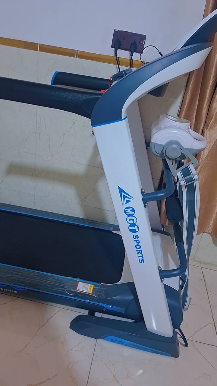 جهاز جري رياضي جبلي للبيع نضيف جدا مصار 4 اشهر من اخذته بيه قياس نبض القلب ونبض الدم والمسافة المقطوعه وشاشه كبيره وتوصيلة هتفون ورام وحزام رجاج للتخلص من دهون منطقة البطن استفسار على سعر 850 وبي مجال
رقم الهاتف ***********
مكاني بعقوبه 7نيسان

