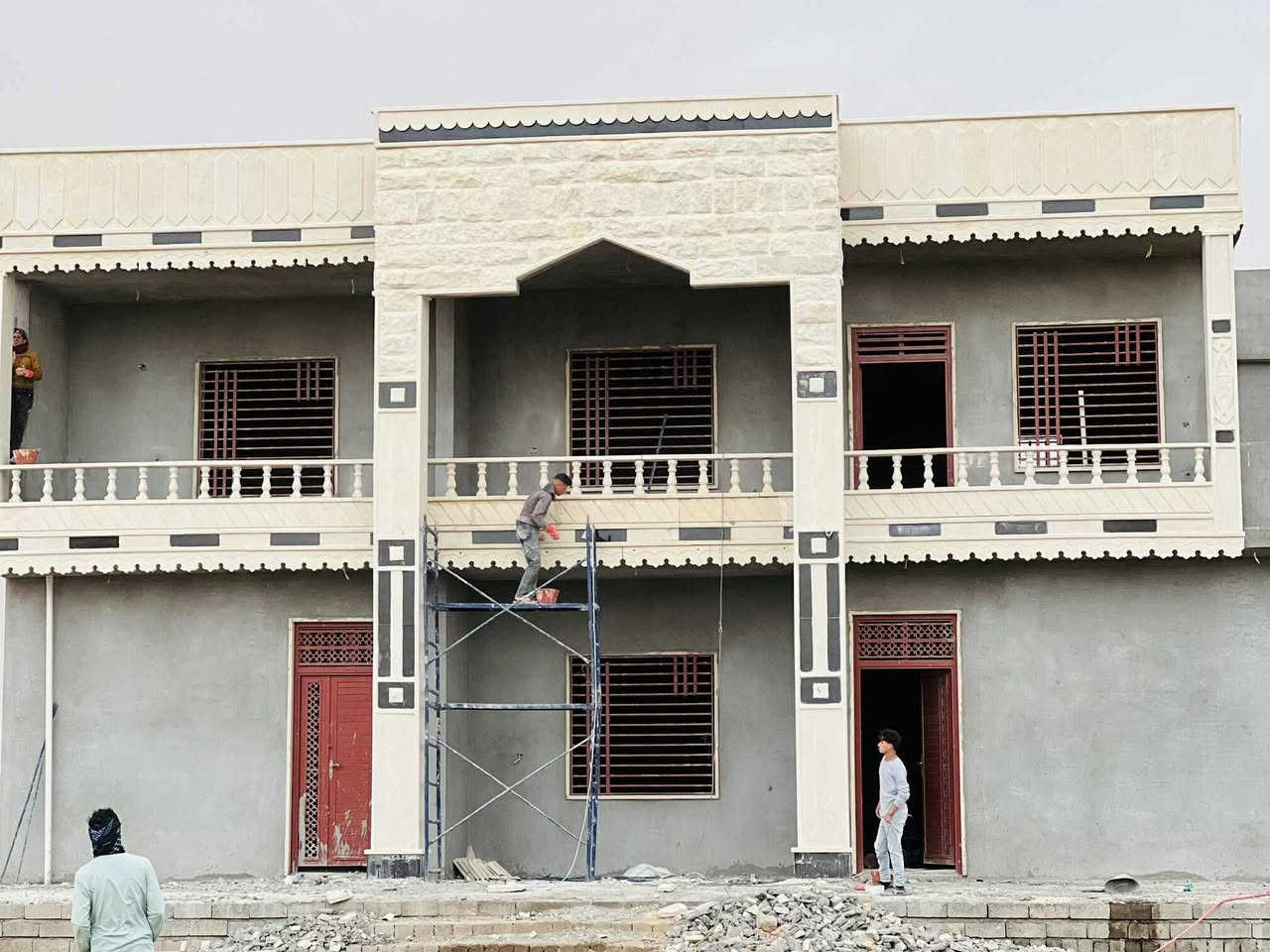 يوجد كادر حجر حلان بسعر مناسب شغل شرط هندسه من يرغب بل عمل يتصل عل خط و الخاص مفتوح ***********
