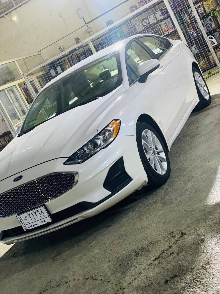 السلام عليكم
بيع مستعجل  

Ford Fusion 2020 Hybrid SE .
فورد فيوجن هايبرد 

مواصفات السيارة : 
- كشنات كهرباء
- داخل اسود وبيج
- هاندبريك بصمة
- تحكمات ستيرن
- كير ماوس
- تبريد قطعتين
- رادار امامي
-توقف ذاتي عن الاقتراب
- رادارات جانبية ( نقطة عمياء )
- رادار خلفي 
- كاميرا 
- فتح النوافذ وغلقها من البصمة
- تحديد مسار 

السيارة ماشية 60 
السعر 140 وبيها مجال 
السيارة رقم بغدادباسمي تحويل مباشر 

ضرر السيارة من الخلف قبق جنطة بلادي ابيض والجاملغات الخلفية ع كدهن كما موضح بالصور 
 

***********
***********
