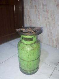 للبيع شقال. ومليان قاز +964 751 744 6325