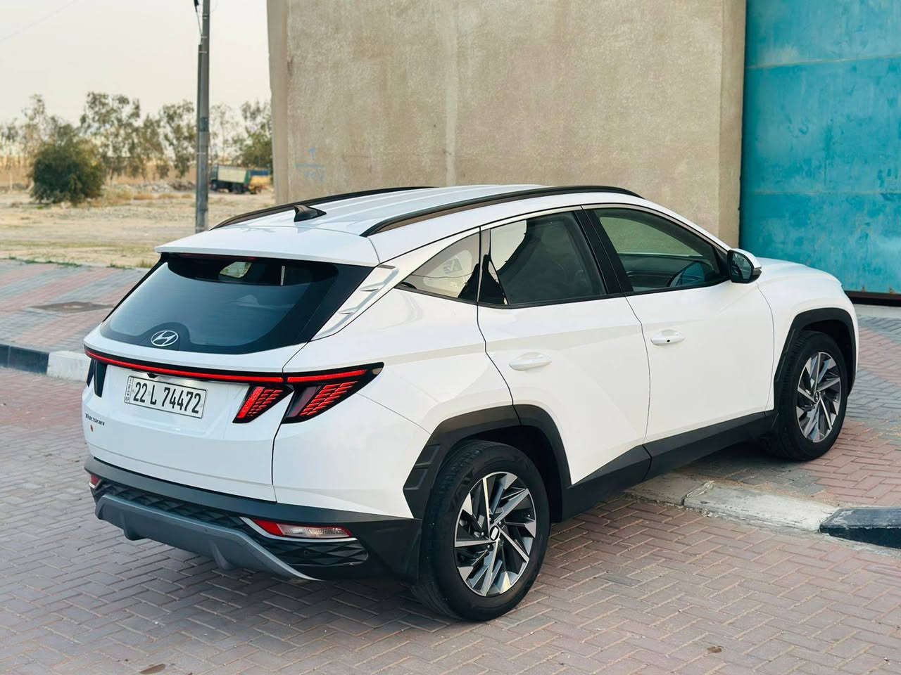 هونداي توسان خليجي 
موديل 2023
رقم أربيل انكليزي تحويل وكاله 
مكفوله السياره كفاله عامه 
فول عده البانوراما 
بصمه تشغيل 
بصمه ابواب عدد2
تشغيل عن بعد 
شاشه كبيره 
كامره دوار
حساس خلفي امامي
تبريد خلفي 
تحكمات جهتين
بعد بيه هواي مواصفات 
السعر 212
***********
***********
