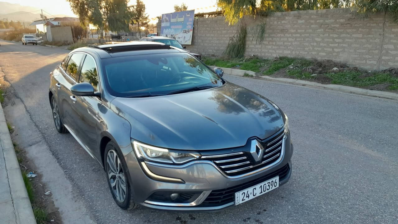 رينو موديل 2018 
بوند وجاملغ بخ بدون داخل شرط
تخم تاير جديد بل جيس 
صدر أمامي خلفي جديد 
كير ومكينه شرط 
داخل جلد 
كشنات كهرب مع تدفئه 
السياره فول فول 
اي مصرف مابيها 
مكان السياره زاخو 
السعر 113 ومجال بسيط
رقم *********** واتساب 
رقم ***********
