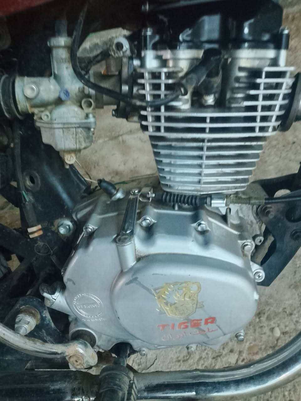 #سلام_عليكم 
دراجه للبيع مديل 18
كلك كلك 
دراجه نضيفه 
مكاني ديوانيه سنيه 
للاتصال والاستفسار 
***********
