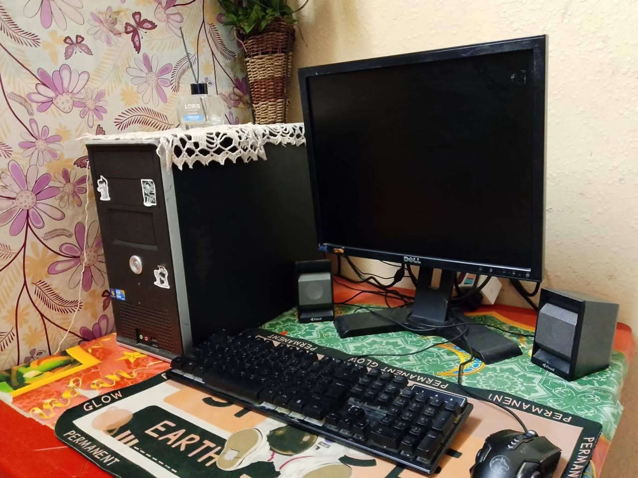 سلام عليكم حاسبه البيع المواصفات 

المعالج: Intel Core i3 جيل ثاني أو ثالث (تقريبًا 2011–2013).
الرام: 4 أو 8 جيجابايت.
التخزين: HDD 250–500GB.

كرت الشاشة: مدمج Intel HD Graphics.

الشاشة: Dell 19 إنج تقريبًا بدقة 1280×1024 أو 1366×768.

وتشغل لعبه GTA..  وسعرة 100وبيه مجال..


**إذا كنت صاحب هذا الإعلان وتريد حذفه لأي سبب، رجاءا أرسل رسالة إلى الدعم الفني**