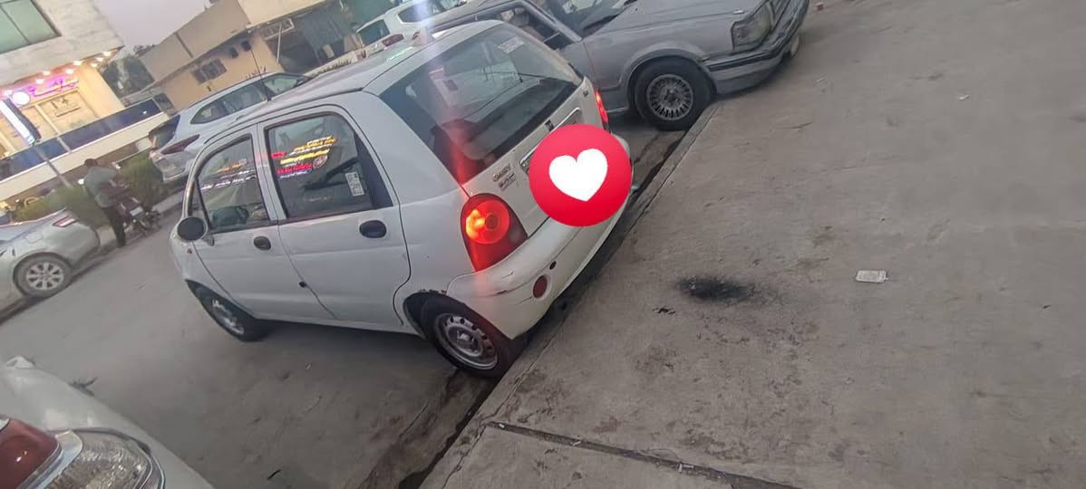 للبيع 

محرك وكير شرط 

تبريد وتدفئة  شغال 

بدون صبغ بدون بارد 

صبغ فقط دوائر ودوسات 

طخم السيارة نص عمر

التايرات نضيفة 

الرقم والهزة جديد 

السيارة بأسمي 

شرط التحويل 

بيها ملاحظات كدام العين فقط .

السعر 37$ وبيها مجال 

للاستفسار 

***********

***********
