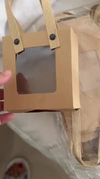 من رخصة الادمن مساء الخير بنات عندي محتويات اريد ابيعهم   غلاف كرافت ب...