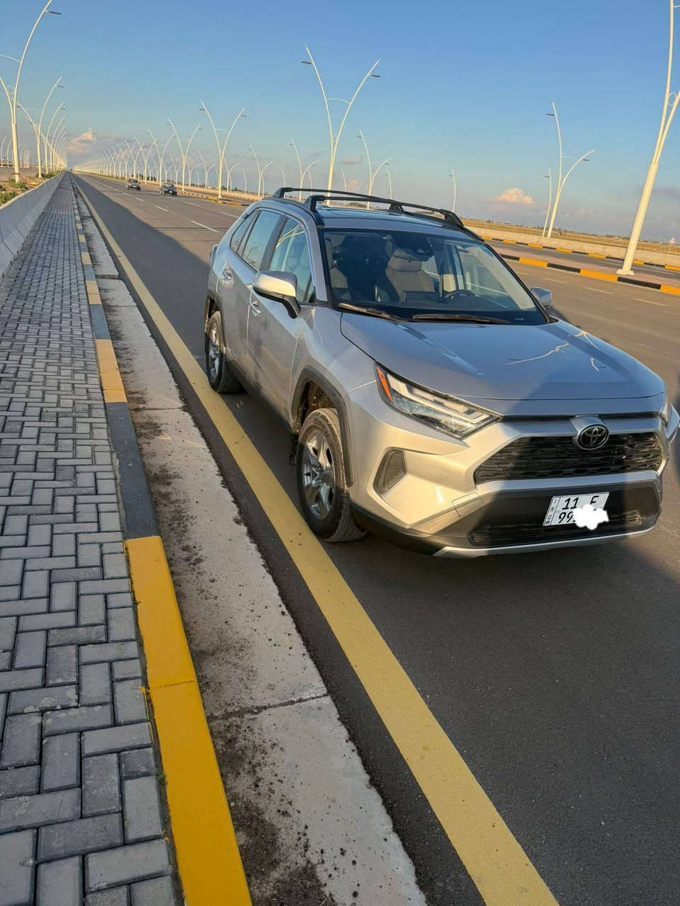 السلام عليكم ورحمة الله وبركاته
#للبيع_او_المراوس_حسب_القناعه تويوتا راف فور هايبرد 2025 وارد أمريكي 

● رقم بغداد تحويل ثاني يوم 

●المواصفات XLE 

ماشيه  900 ميل  ،،، زيرو

•فتحه سقف  

- بصمة تشغيل 

- ⁠كشنات كهرباء  

- ⁠كشنات تدفئة  

- ⁠هيتر ستيرن 

- ⁠وبعد هواي مواصفات  معروفه 

- الصبغ البنيد  ونصف جاملغ 

- السعر  275$ وبيه مجال 

- العنوان/صلاح الدين/سامراء 

- الاستفسار على الرقم/ ***********
