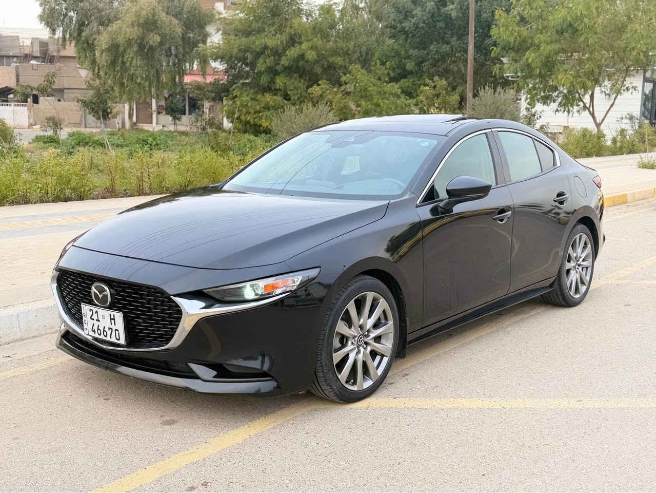 مازدا 3 بريميوم ❌
اعلى فئه فول للاخير 🔥 
موديل 2023 
اللون اسود 🖤

الضرر : اخو الكلين 
بالجاملغ الخلفي تعديل بارد 
وشبر بالصندوق صبغ 

رقم شاصي  : 3mzbpbdm1pm378054

واتساب +اتصال : *********** كركوك, العراق
