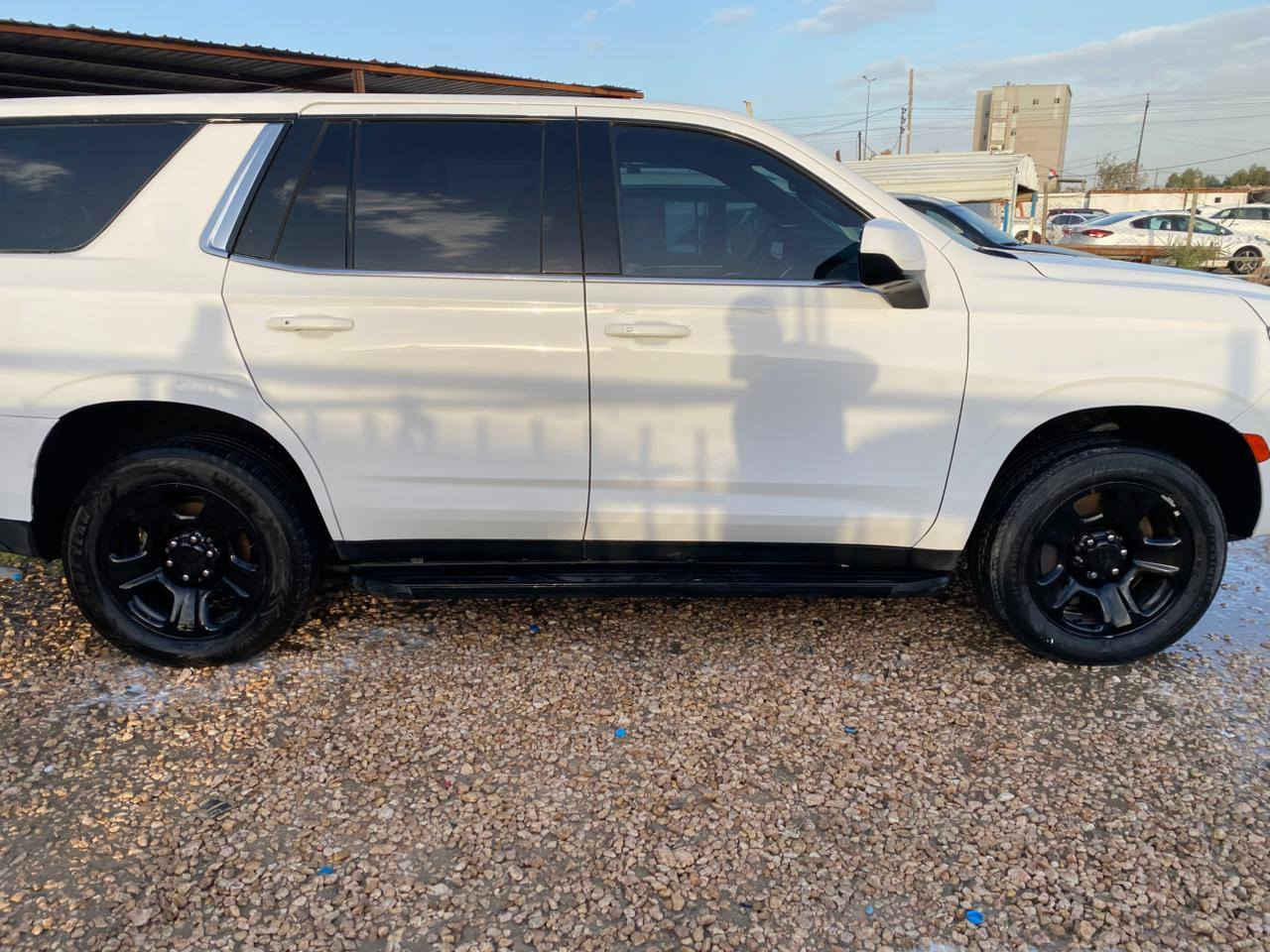 للبيع تاهو موديل ٢٤ بوليسي رقم شهداء قادسيه حادثه خلفي دواخل سياحي السعر ٣٥٠ وبيه مجال مكاني الديوانيه ***********
