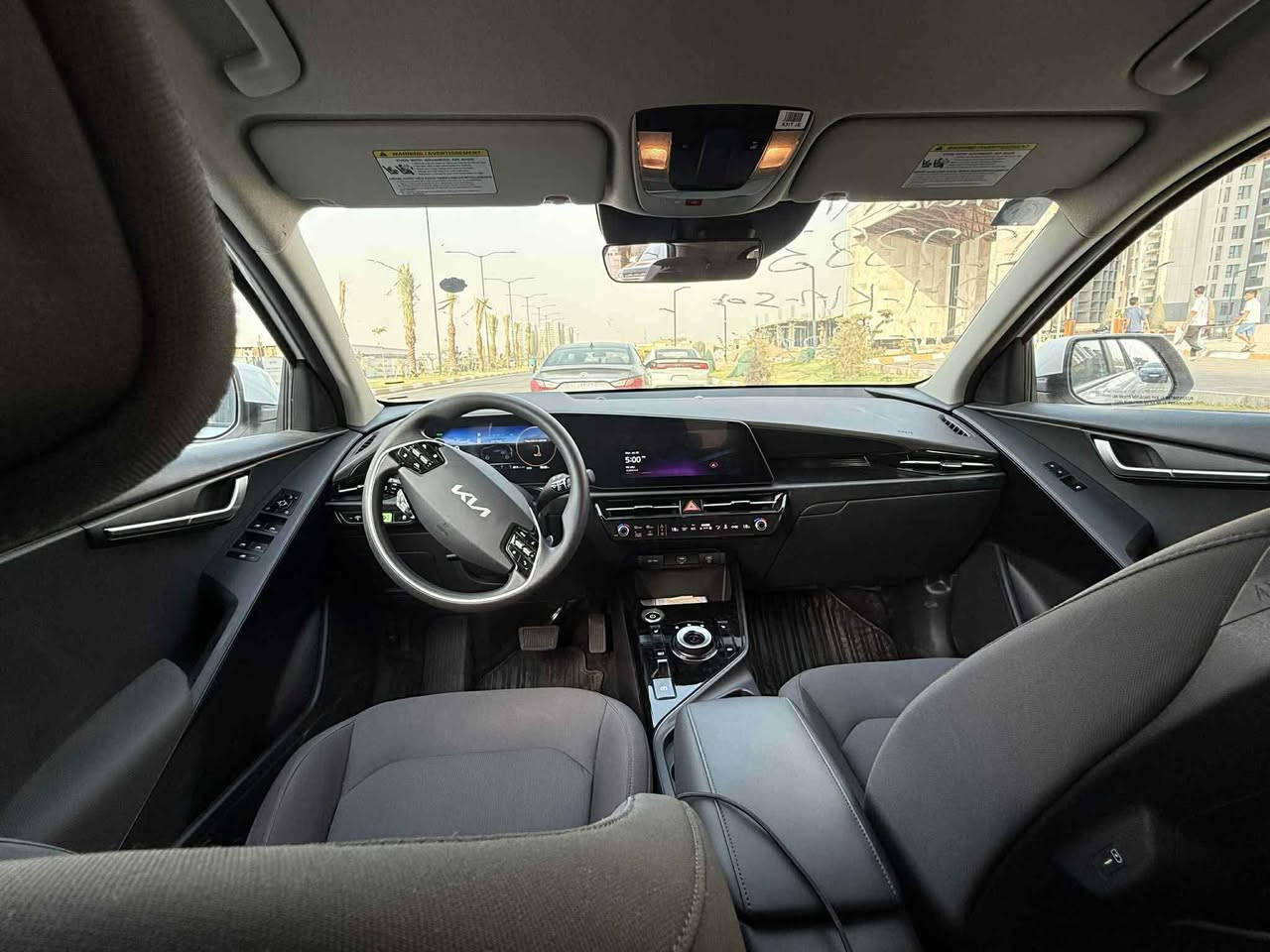 كيا نيرو 2024 كهرباء بالكامل، ماشيه 30000 آلاف كيلو بس، السياره ما تحتاج لا دهن ولا بانزين ولا فيتر ، كهرباء بل كامل وتفويله مالته تمشيك 550 كيلو ويه التبريد، يعني تشحن وتوكل على الله 

السياره كلين وبدون دواخل، بيها ضربه جاملغ بالجهه اليسرى ورجعت نفس اللون بدون أي قطعه صبغ.

المواصفات: كير ماوس، تبريد، تحكم ستيرن، فول شفتات، نضام سبورت وإيكو، رادار جانبي وامامي، توقف ذاتي، تحديد مسار، حساس خلفي، كامره دواره، كشنات تدفئه، تشغيل عن بعد.

مكان السياره: بغداد – حي الجهاد.
للاستفسار: ***********

يرو #كيا_2024 #كهرباء_كاملة #سيارات_كهربائية #سوق_السيارات #سيارات_العراق #سيارات_بغداد #بيع_سيارات #عروض_السيارات #اعلان_سيارات
