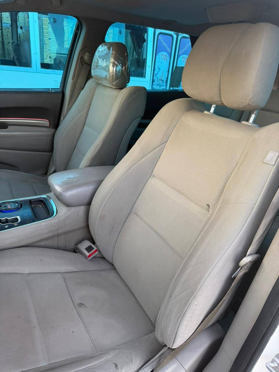 السلام عليكم دوج دورنكو موديل 2011 السياره مفوله وجاهزه مانقصهى برغي سعرهى 170 ولشراي إنه بخدمته رقمي ***********
