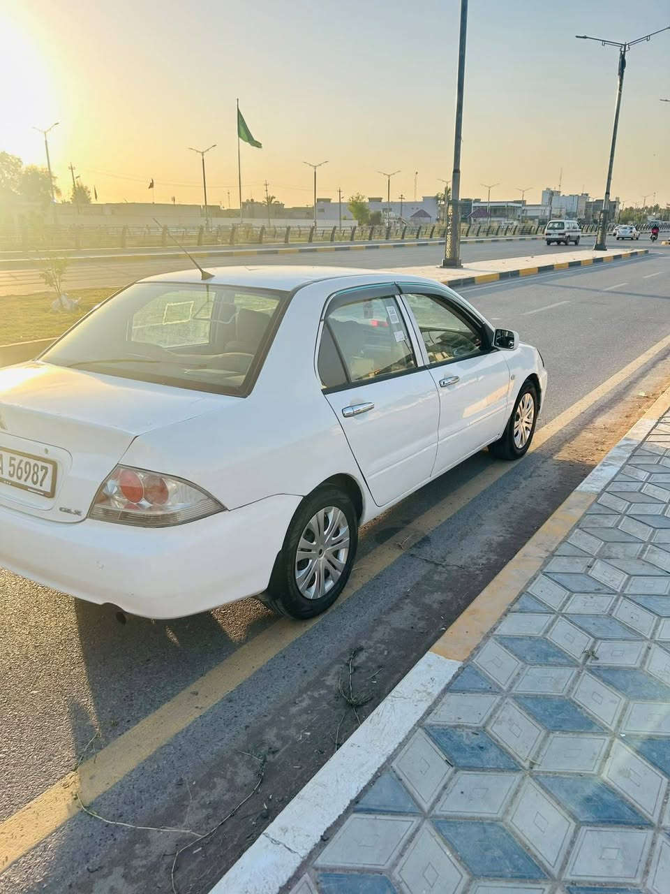 لانسر ٢٠١٠ ديالى
جاهزة مابيها نقص السونار بالمنشور العنوان ديالى
***********
*********** السعر ٧٤

