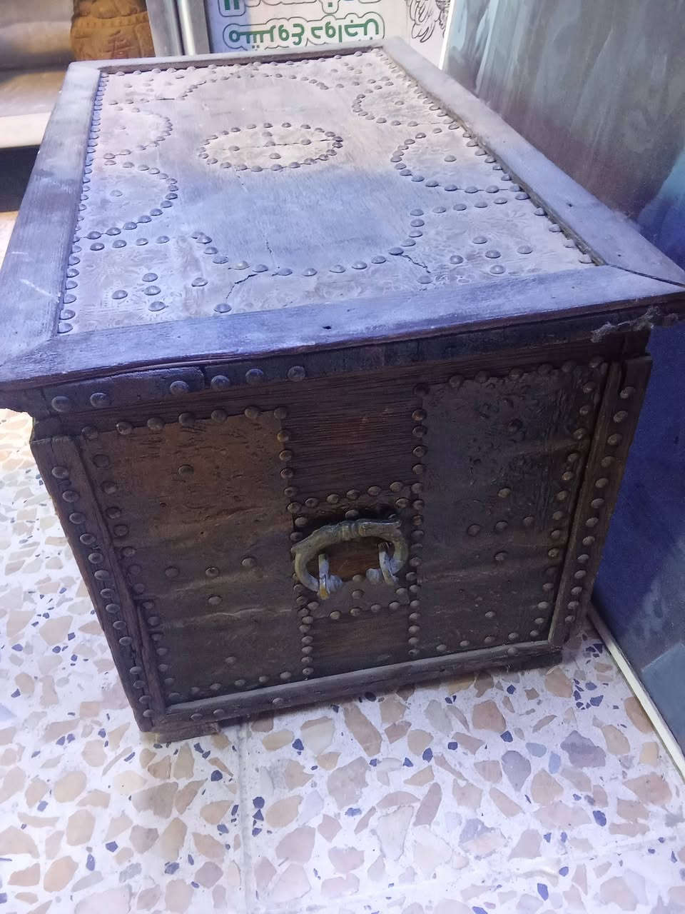 صندوق خشب قديم انتيكة. تلبيس نحاس


**إذا كنت صاحب هذا الإعلان وتريد حذفه لأي سبب، رجاءا أرسل رسالة إلى الدعم الفني**