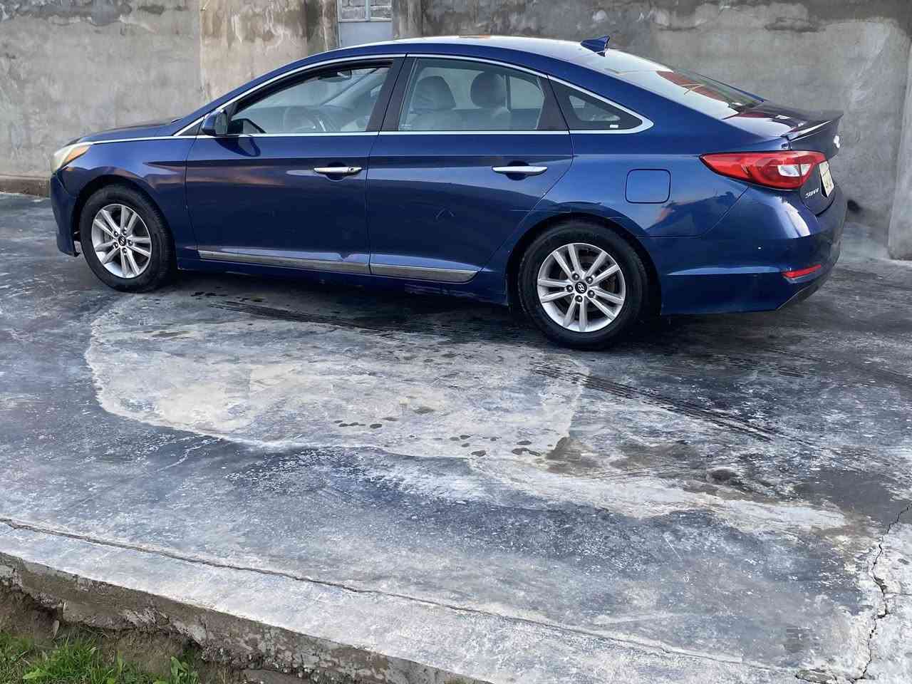 السلام عليكم 

للببيع فقط وبسعر مناسب السعر 108 ومجال قليل 

سوناتا 17 سليمانيه باسمي ماشيه 92 وارد ضرر مرفق 

وبيها بالعراق الباب الخلفي الايسر مبدل جاهزه بدون نقص

كير صدر محرك تبريد كله مكفول عنوان التاجي 

هـ ***********
