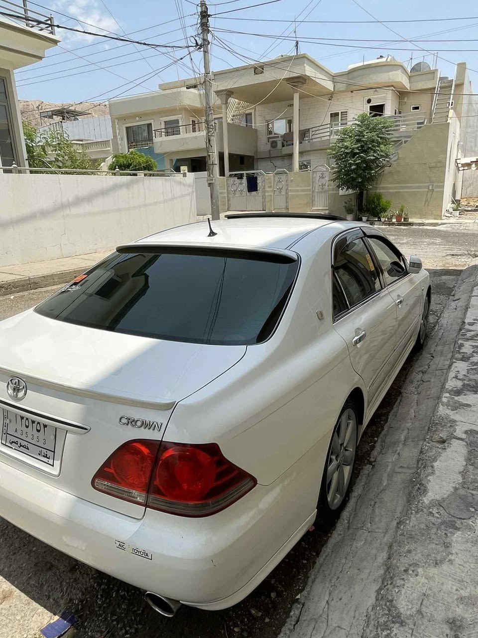 بەناوی خودای گەورە ❤
نمونەیە لە جوانی لـۆکک🔥.
بــــــــۆفـــــــــرۆشـــــتن 📢.
ساخه 👑.
لــــۆۆۆۆۆۆۆۆک وەک شەریکە ماوەتۆ 📦📦.
سەیـەرەکە ماڵی دۆستە یەک دینار مەسرەفی تیا نەماوە سەقفـی شوشە نەبێ نەتەوێ
گێـڕ و مەکینەی وەشەرت  
لەڕاستی جوانترە نەک بڵێی بەس ڕەسمە
تـایەو ویـلی لۆکککک🛞🛞. 
ناو دەرەوەی لۆکە ماشاللە
بۆیاخی نیە 
فوول مواسەفاتە  
زەمانی هەموو شتێکی ئەکەم👍🏻👌🏻.
مەکینەو گێڕی وەشەرتە تەبریدی سارد و گەرم جایزە
سەیارەکە مۆدێلی (2006)یە 
سەیارەی مەعرەز نیە ماڵی دۆستە
بەدوای عەیبا مەگەڕێ ڕۆن و پاتری تایەو ویلی هەردوو جامی هەڵگیراوە هەمموی جایزە  
یەک تەقەو ڕەقەی تیا نیە برێکی مەسبووتە 
کەمێ مەجالی برایانەشی تیایە
لە  ده ربه نديخانه
ئەوە ڕەقەمەکەمە یان ئەدم بۆ بنێرە لە خزمەتام موشتەری نیت سەری خۆت و منیش مەهێشێنە
***********
