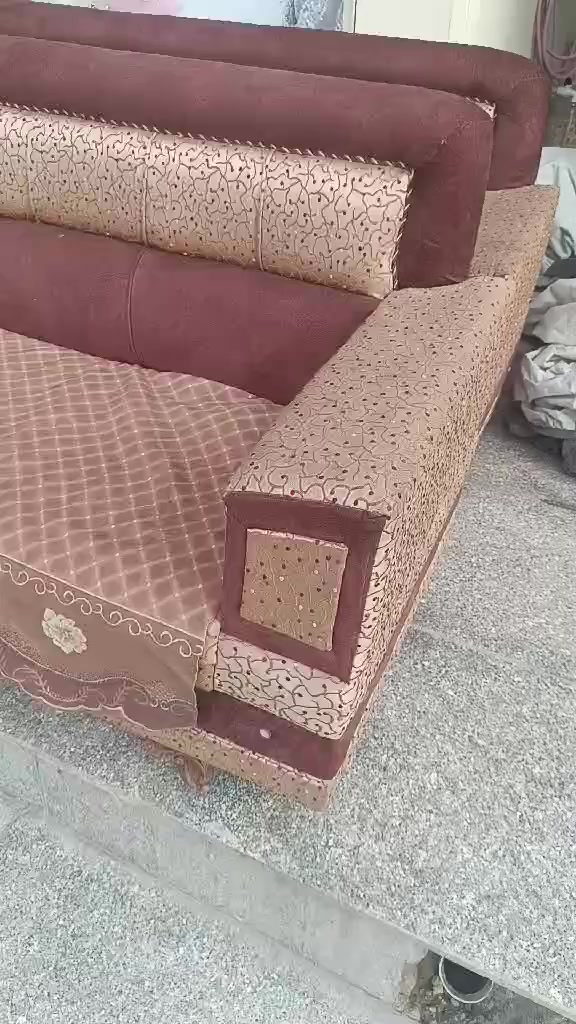 ديوان للبيع نظيف كلش  خشب عراقي ٧ متر السعر 125الف لونه كلش حلو بس بالتصوير مابين المكان موصل بالايسر حي الحدباء التواصل ع خاص


**إذا كنت صاحب هذا الإعلان وتريد حذفه لأي سبب، رجاءا أرسل رسالة إلى الدعم الفني**