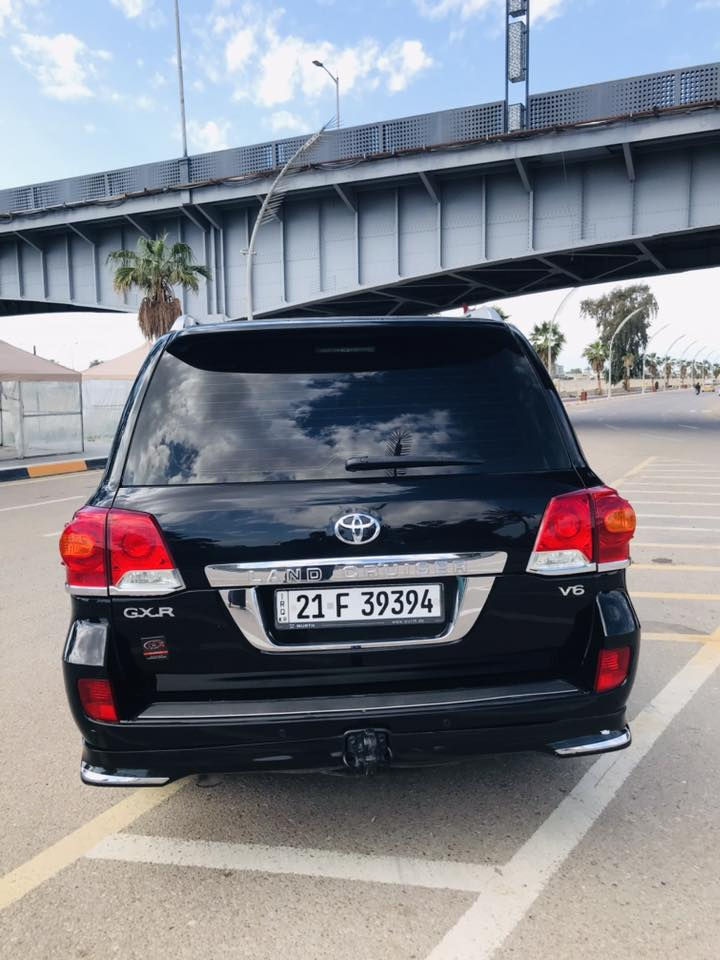 السلام عليكم 
للبيع لاندكروزر  الاسود الملكي 

2014 بريم ام الطفايه 

كفاله عامه من الصبغ والتبديل
 
گير مكينه حداديه كفاله 

فول مواصفات 

تشغيل عن بعد 

المري الجانبيه كهرباء 

السياره بسمي تحويل ثاني يوم 

رقم شمالي مميز 

السعر  370بيه مجال 

بيع المراوس حسب القناعه 

السونار مرفق 

لاستفسار الاتصال ***********
