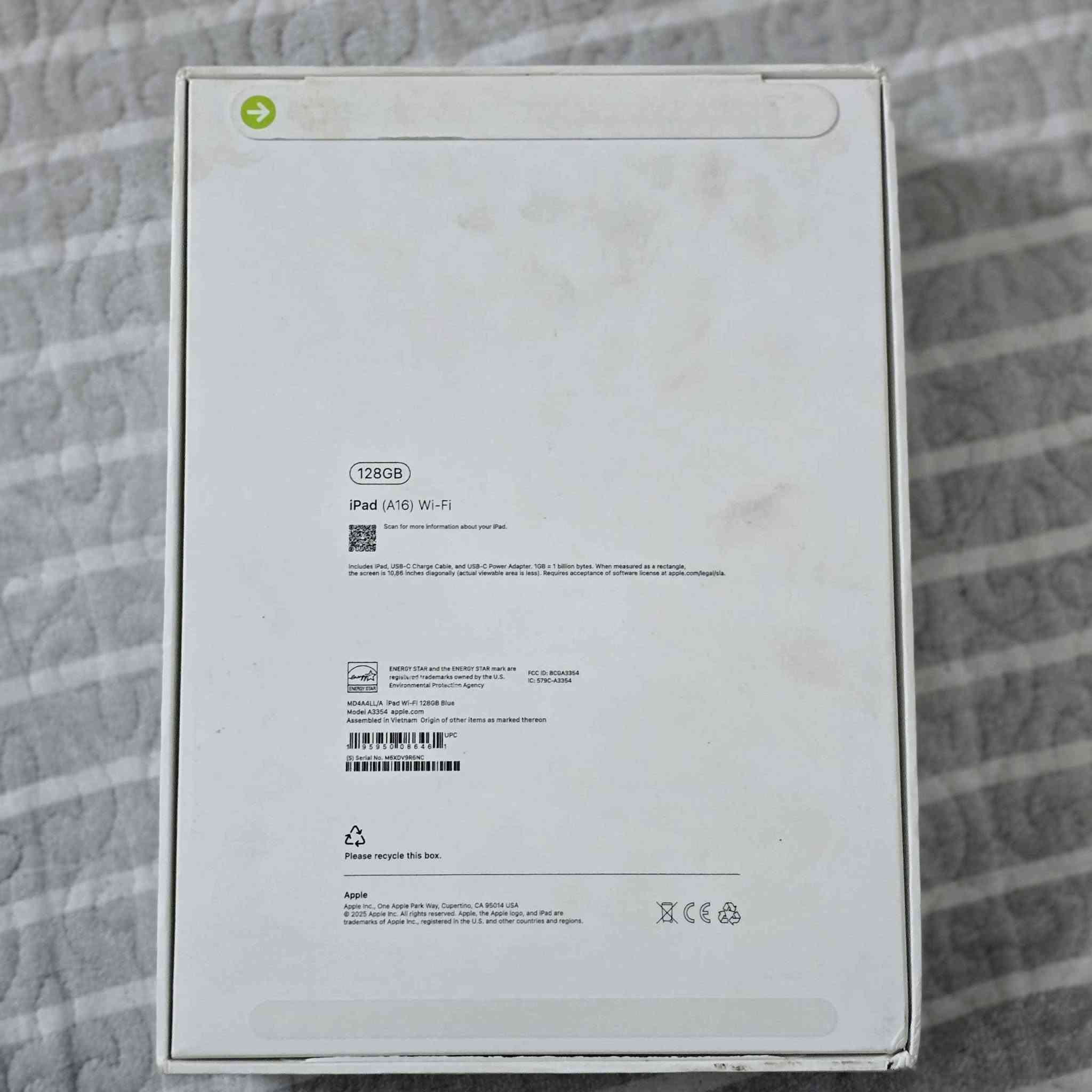 سڵاو هاوڕێیان، ئایپادی 11 iPad بۆ فرۆشتن، ئامێرەکە تەواو نوێیە (سفرە و کارتۆن نەکراوەتەوە)، هێشتا لێزگەی شەریکەی لەسەرە. لە عێراق بە گەرەنتی فەرمی کۆمپانیای شەریك بەغداد هاتووە.
• قەبارەی شاشە: 10.9 ئینج 
• ​بیرگە (Memory): 128 گیگابایت 
• ​ڕەنگ: شینی جوان و سەرنجڕاکێش (Blue)
• ​باری ئامێرەکە: تەواو نوێ (کارتۆن نەکراوەتەوە 
• ئامێرەکە گونجاوە بۆ خوێندکاران، دیزاینەران، و یاری و سەیری فیلم.
• نرخی کۆتایی 500 هەزار بێ معاملە
​📍 شوێن: [کەرکوک ـ ڕەحیماوە ]
📞 ژمارەی مۆبایل ( *********** ) + watsap كركوك, العراق
