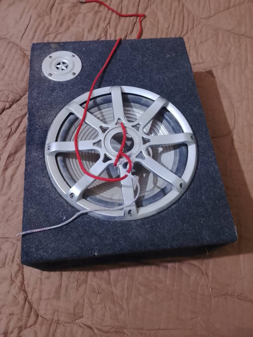 السلام عليكم عندي سيستم للبيع كبير وصغير عنوان بغداد مدينه الصدر شراي يتصل على هذام***********
